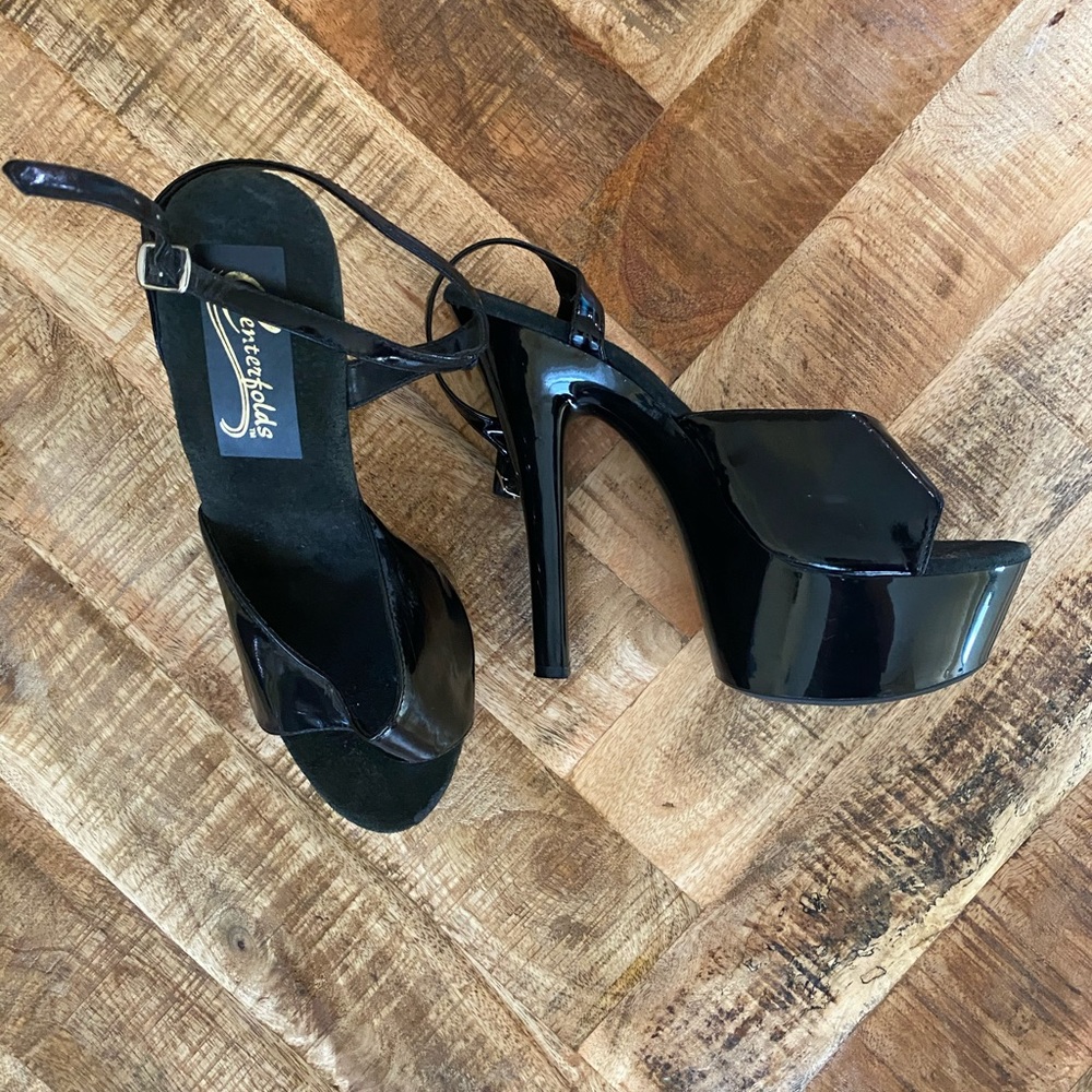 Centerfolds platform shoes - size 7